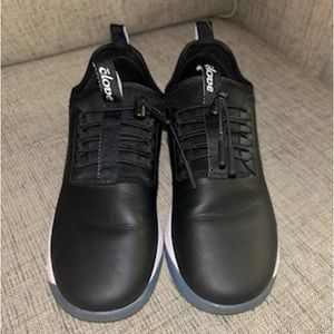 Cloves women nursing shoes